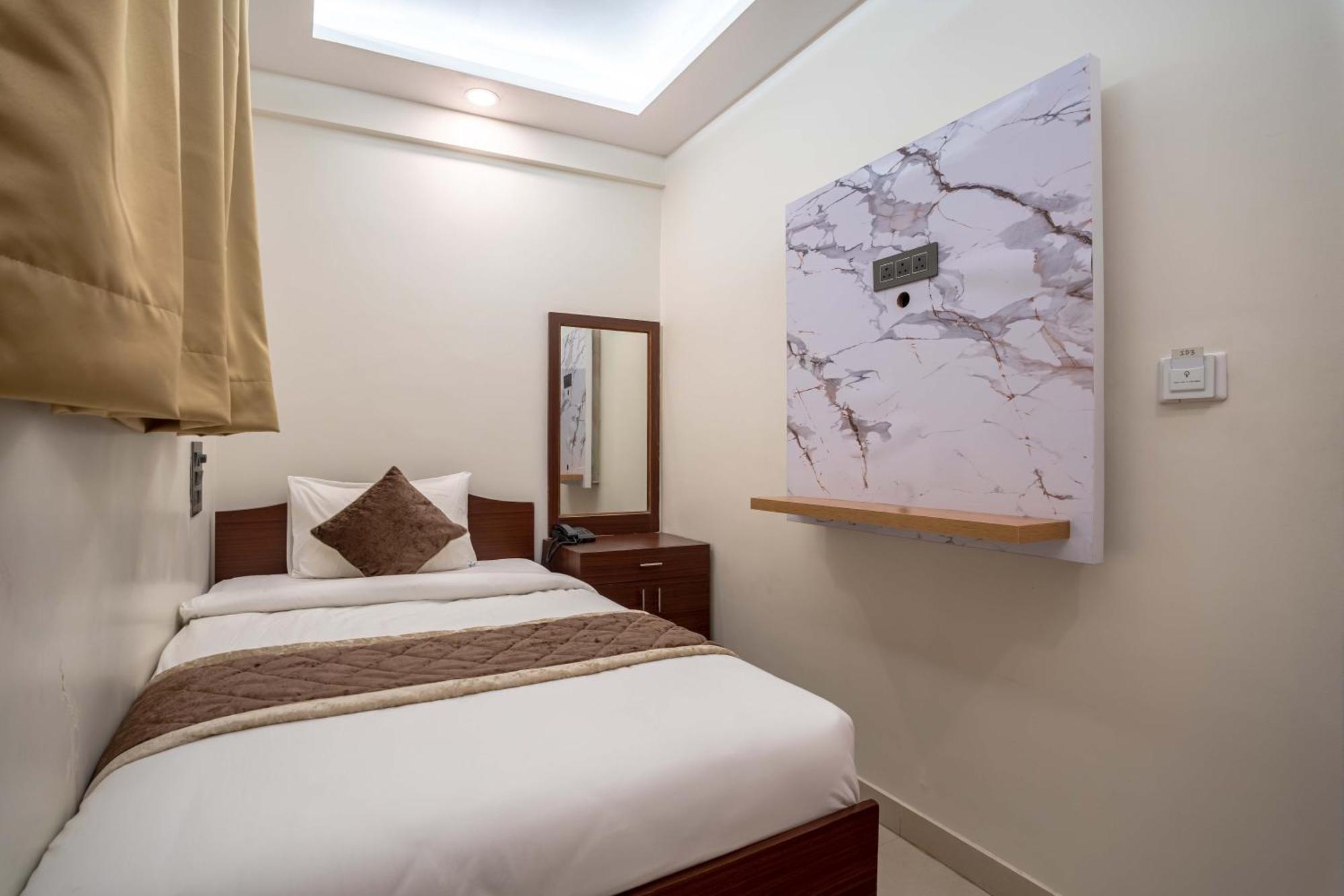 Hotel Subha Residency העיר בנגלור מראה חיצוני תמונה